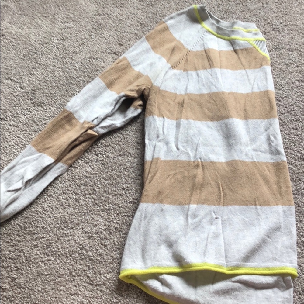 Gap Sweater